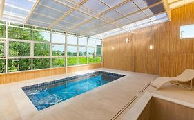 Hotel Morada Del Este